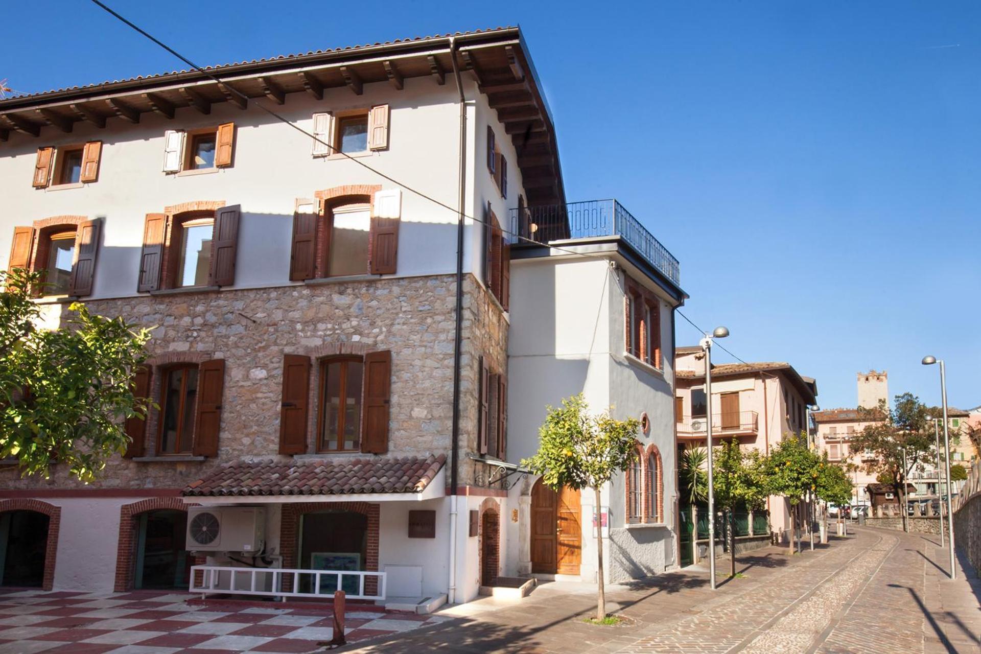 Casa Turazza Giovanni *